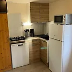 Cosy Avec Terrasse - 2 Chambres, 4 Personnes - Api-1-52-350 Parque de Campismo Gurmençon