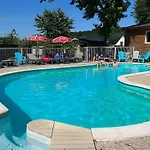Parque de Campismo Cosy Avec Terrasse - 2 Chambres, 4 Personnes - Api-1-52-350