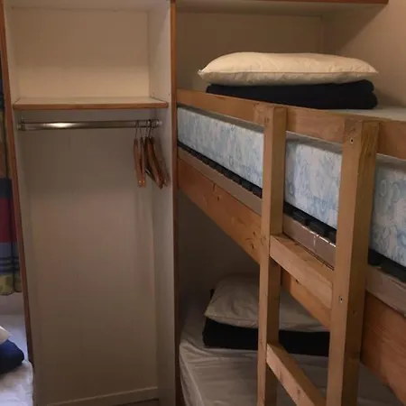 Cosy Avec Terrasse - 2 Chambres, 4 Personnes - Api-1-52-350 Camping